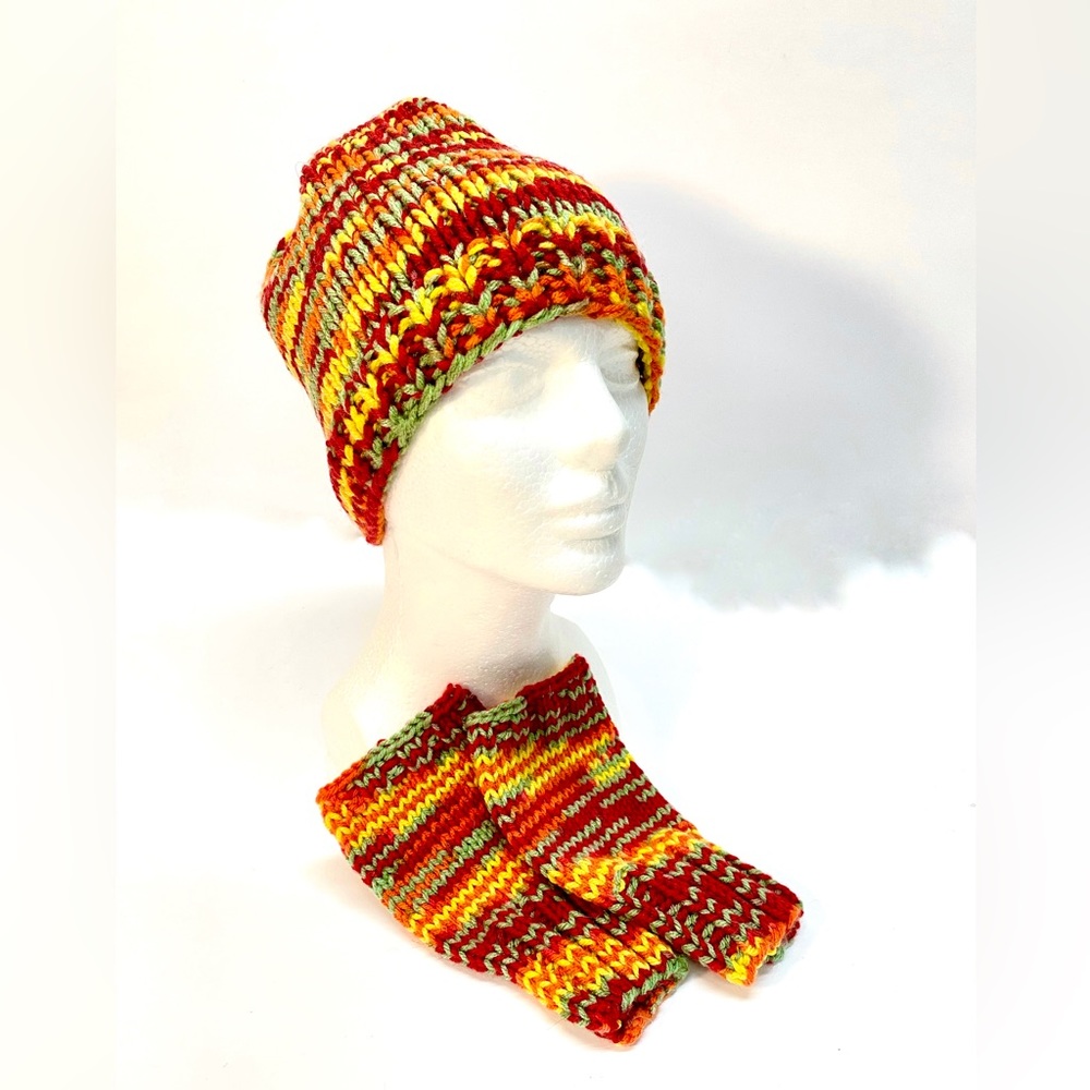 NWT Ponytail/Ben Beanie Hat/Fingerless Gloves Set Multicolor One Size Fits Most